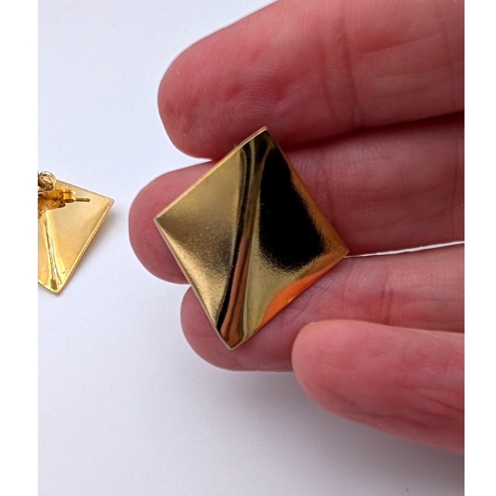 Vintage Gold Tone Geometric Diamond Stud Earrings Raised Ridge Minimalist Modern
